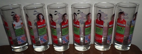 320570 € 25,00 coca cola glas set van 6 voetbalspelers Belgie tijdens WC 1994.jpeg